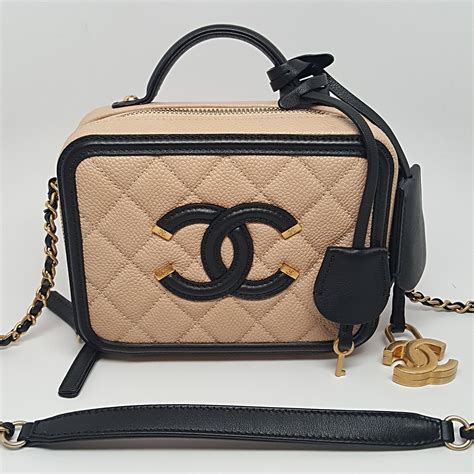 chanel cc filigree vanity case bag price|Chanel vanity bag 2020.